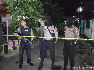 Dalam Semalam, Densus 88 Sergap 5 Terduga Teroris di Jatim