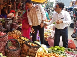 500 Polisi Pantau Pasokan dan Stok Bahan Pangan di Makassar