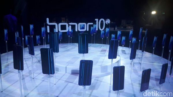 Penampakan Honor 10 yang Menggoda Lewat Kecantikan dalam AI