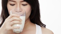 5 Alasan Minum Susu Saat Sahur Bisa Bikin Puasa Lebih Nyaman