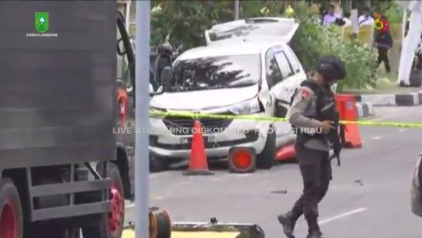 Ini Mobil yang Ditabrakan Teroris untuk Serang Polda Riau