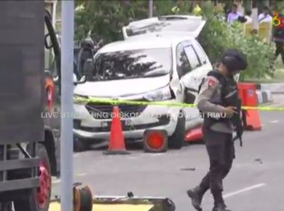Ini Mobil yang Ditabrakan Teroris untuk Serang Polda Riau