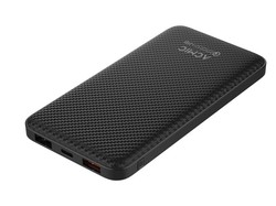 Powerbank Ini Bisa Jadi Baterai Cadangan Macbook Pro