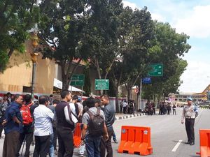 Polda Riau Diserang Teroris, Polisi Gerebek Lima Titik di Dumai