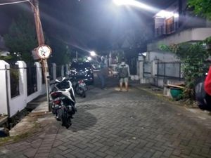 Warga Tak Percaya Hari yang Ditembak Densus di Sidoarjo Teroris