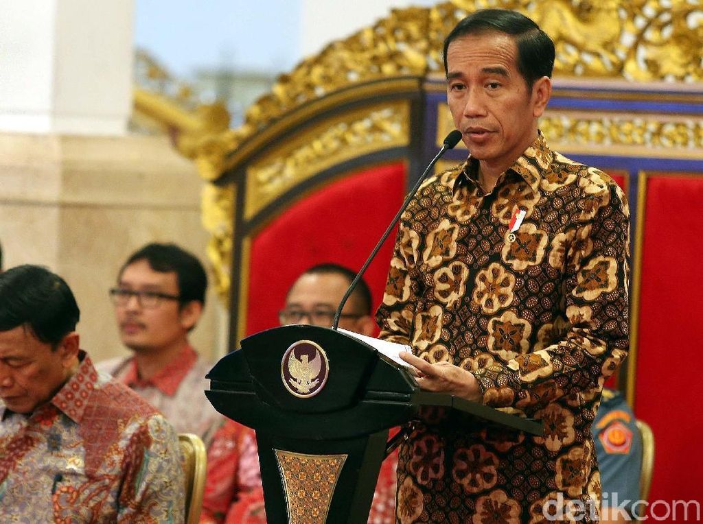Cerita Jokowi Saat Diinterogasi Ulama soal Tudingan Antek PKI Cerita Jokowi Saat Diinterogasi Ulama soal Tudingan Antek PKI