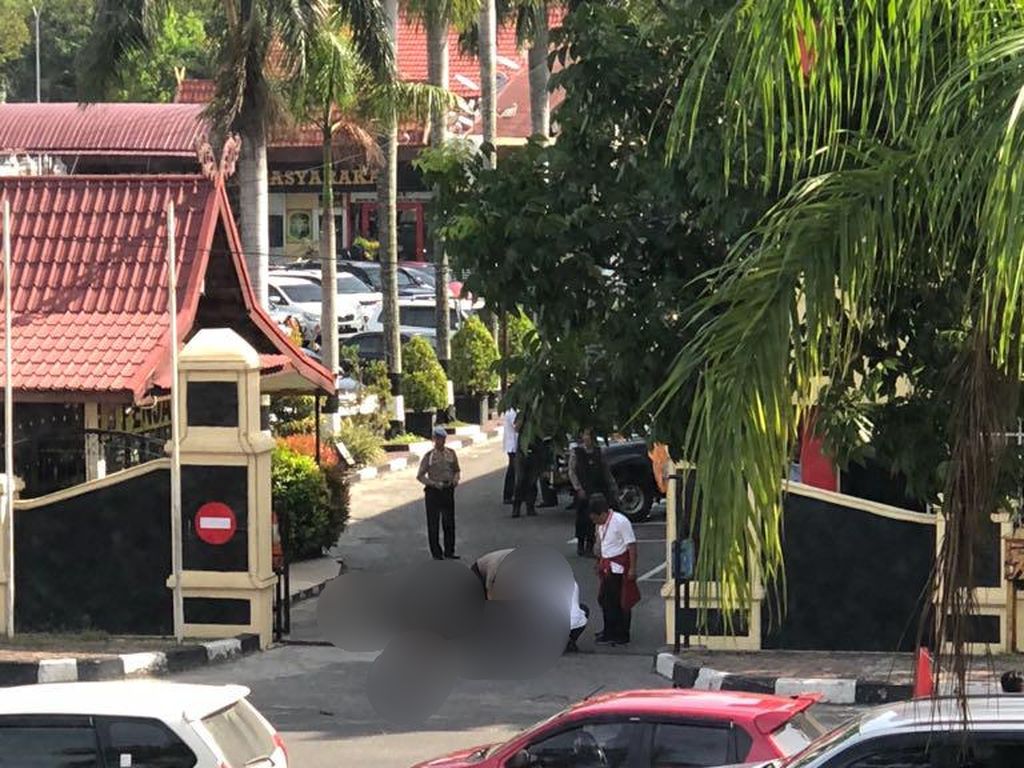 Belum Ada Keluarga yang Jemput Jenazah 4 Teroris Mapolda Riau Belum Ada Keluarga yang Jemput Jenazah 4 Teroris Mapolda Riau