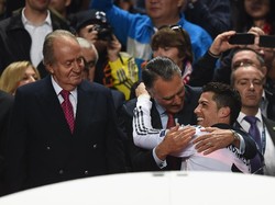 Pada momen final di Lisbon 24 Mei 2014 itu, Ronaldo juga mendapat ucapan selamat langsung dari Presiden Portugal Anibal Cavaco Silva dan Raja Juan Carlos dari Spanyol. (Foto: Laurence Griffiths/Getty Images)