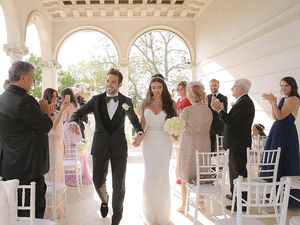 Setelah Tujuh Tahun Bersama, Fabregas Nikahi Kekasihnya