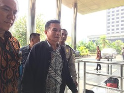 Video Bupati Bengkulu Selatan yang Kena OTT Tiba di KPK