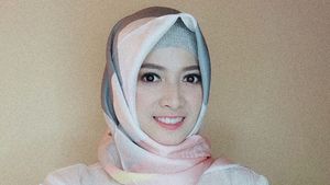 Kenakan Hijab, Chika Jessica Banjir Pujian