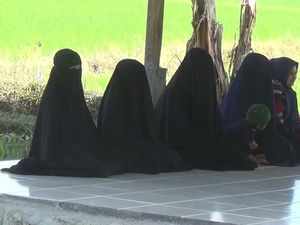 Jemaah di Sulsel Ini Puasa Ramadan Sejak Senin Lalu Jemaah di Sulsel Ini Puasa Ramadan Sejak Senin Lalu