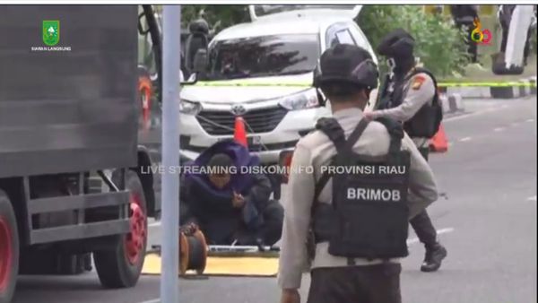 Suasana Menegangkan Polda Riau yang Diserang Teroris