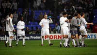 17. Bolton Wanderers mengumpulkan 575 poin dari 494 laga di era Premier League. Total Bolton tampil sebanyak 13 musim. (Foto: Bryn Lennon/Getty Images)