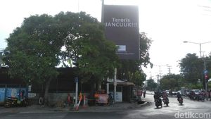 Ini Sikap Warga Surabaya Terhadap Teror, Teroris Jancuuk!