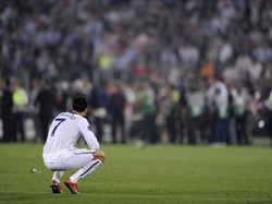 Pada final keduanya di Liga Champions tersebut, Ronaldo harus rela termangu di depan perayaan tim lain. MU kalah 0-2 dari Barca. Foto: (FILIPPO MONTEFORTE/AFP)