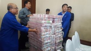 Foto: Tumpukan Duit Segunung Rp 87 M Milik Koruptor Samadikun