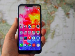 Kesan Pertama Menggenggam Honor 10