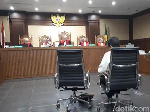 Ahli di Sidang Fredrich: Pidana Advokat Harus Tunggu Sidang Etik