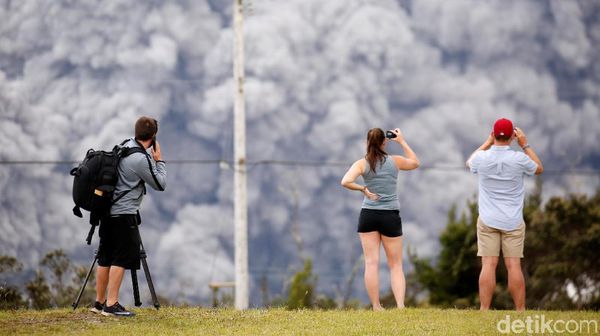 Letusan Gunung Kilauea di Hawai Jadi Tontonan