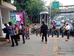 Perimeter Penjagaan di Mapolda Metro Diperluas, Jalan Gatsu Macet