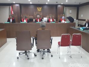 Terbukti Terima Rp 2,3 M, Eks Dirjen Hubla Divonis 5 Tahun Bui