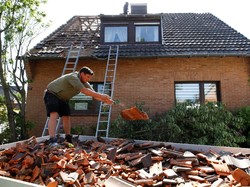 Tornado Langka Terjang Jerman, 2 Orang Luka