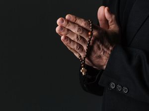Ribuan Pastor Lecehkan Anak-anak, Gereja Katolik Jerman Malu Ribuan Pastor Lecehkan Anak-anak, Gereja Katolik Jerman Malu