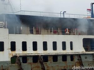 Api yang Membakar KMP Labitra Adinda Diduga dari Mesin