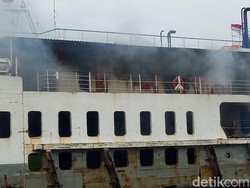 Api yang Membakar KMP Labitra Adinda Diduga dari Mesin