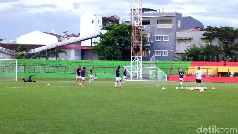 PSM Makassar Beri Latihan Ekstra Untuk Pemain yang Tak Puasa PSM Makassar Beri Latihan Ekstra Untuk Pemain yang Tak Puasa