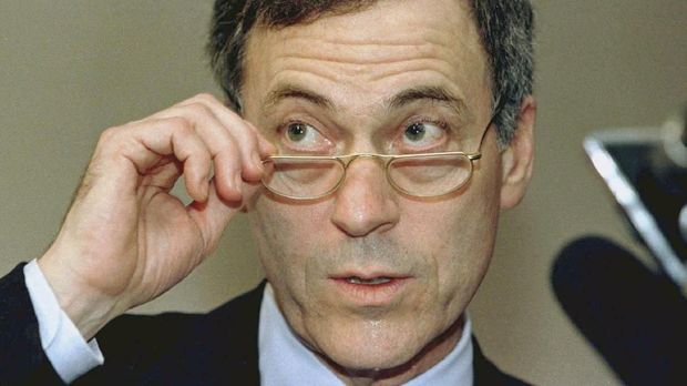 Steve H. Hanke adalah Ekonom Universitas Johns Hopkins, Amerika Serikat, yang sempat berkarib 'mesra' dengan Presiden Soeharto karena kecocokan ideologi.