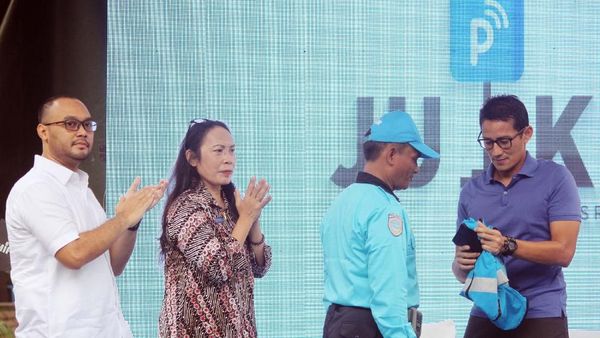 Aplikasi Parkir Online Segera Diterapkan di Jakarta
