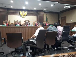 Kode Eksekusi dan Bos Besar di Sidang Bupati Lampung Tengah Kode Eksekusi dan Bos Besar di Sidang Bupati Lampung Tengah