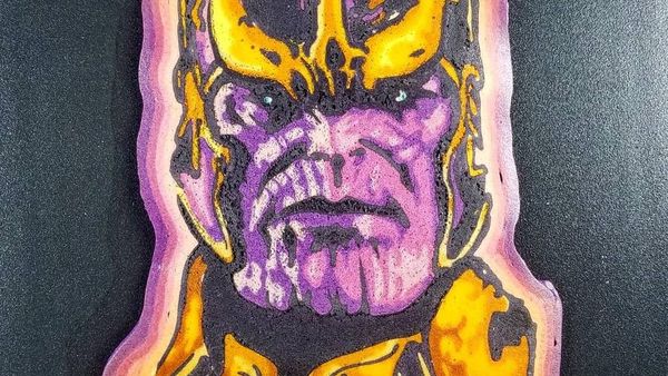 Lihat Kerennya Pancake Unicorn dan Thanos yang Dilukis Langsung di Atas Pan!