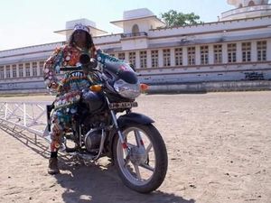 Ini Motor Terpanjang Sedunia, Sampai 26,2 Meter