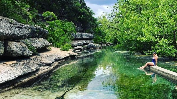 Foto: Kolam Cantik Alami yang Mematikan