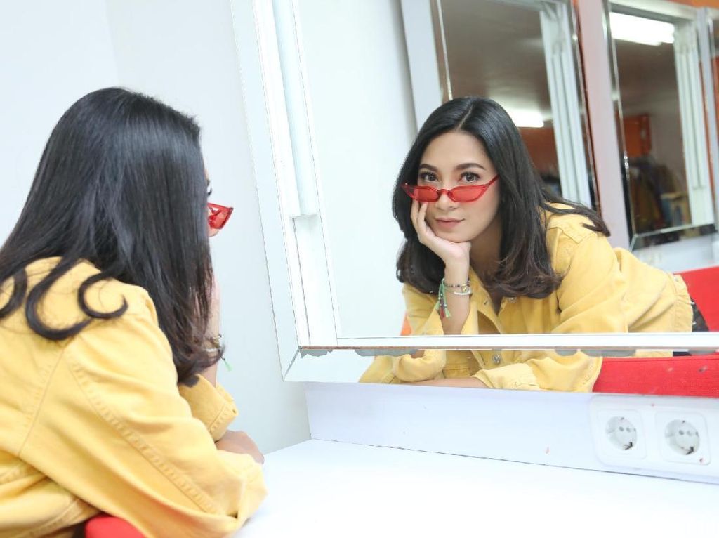 Sering Datang Kondangan, Dinda Kirana Jadi Ingin Nikah Sering Datang Kondangan, Dinda Kirana Jadi Ingin Nikah