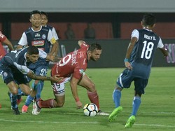 Arema FC Gelar Laga Amal Untuk Haringga Sirila