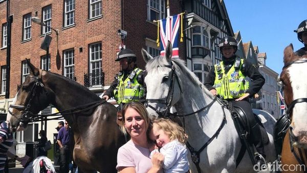 Polisi Bersenjata hingga Berkuda di Pernikahan Harry-Meghan