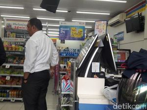 Perampok Minimarket di Jaktim Ditembak Mati, 2 Masih Buron Perampok Minimarket di Jaktim Ditembak Mati, 2 Masih Buron