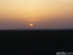 Keindahan Alam Pantai Selatan Jawa Goda Mata Pemudik