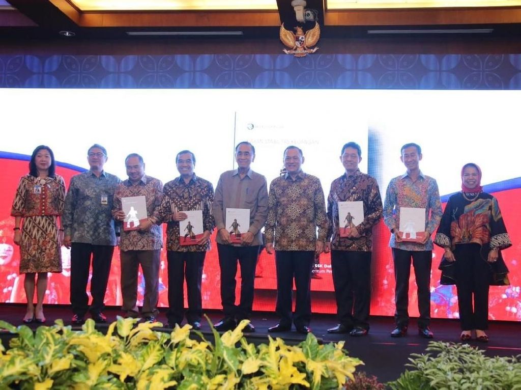 BI Rangkum Stabilitas Sistem Keuangan 2017 dalam Sebuah Buku BI Rangkum Stabilitas Sistem Keuangan 2017 dalam Sebuah Buku