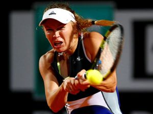 Wozniacki dan Sharapova Maju ke Perempatfinal Wozniacki dan Sharapova Maju ke Perempatfinal