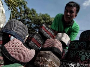 Penjualan Peci Meningkat saat Ramadan