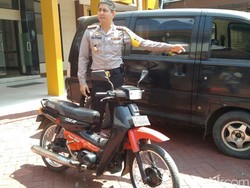 Mobil Terduga Teroris Probolinggo Disita, Ada Senapan dan Samurai