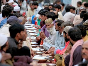 Ragam Cara Umat Muslim Dunia Sambut Bulan Ramadan