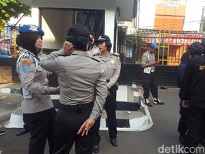 Jelang Sidang Tuntutan Aman Abdurrahman, PN Jaksel Dijaga Ketat Jelang Sidang Tuntutan Aman Abdurrahman, PN Jaksel Dijaga Ketat