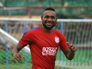 Titus Bonai Batal ke Bhayangkara FC