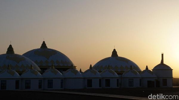 Foto: Sunset Terbaik di Pedalaman Mongolia